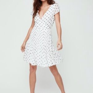 Aritzia Wilfred Beaune Dress Polka Dot Pleated Wrap Dress XXS White Black